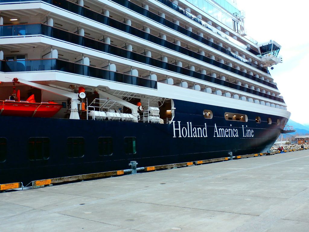 Westerdam: Westerdam in Skagway, Alaska (2018)