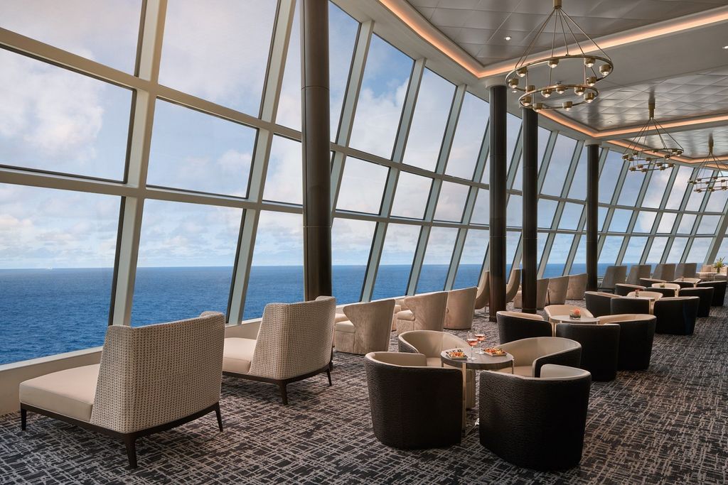 Norwegian Joy: Observation Lounge