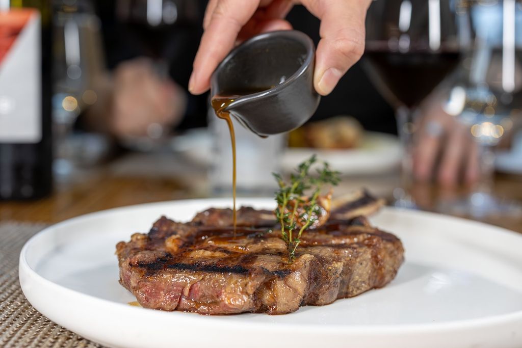 Carnival Encounter: Fahrenheit 555 Steakhouse