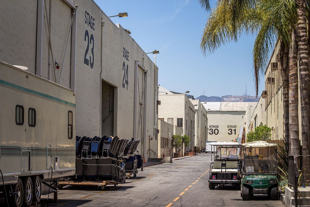 Estudios Paramount Pictures: Platós dentro de los estudios