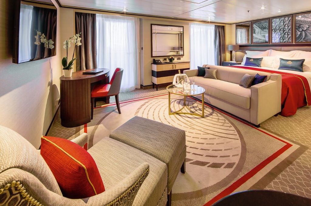 Queen Mary 2: Queens Grill Suite (2019)