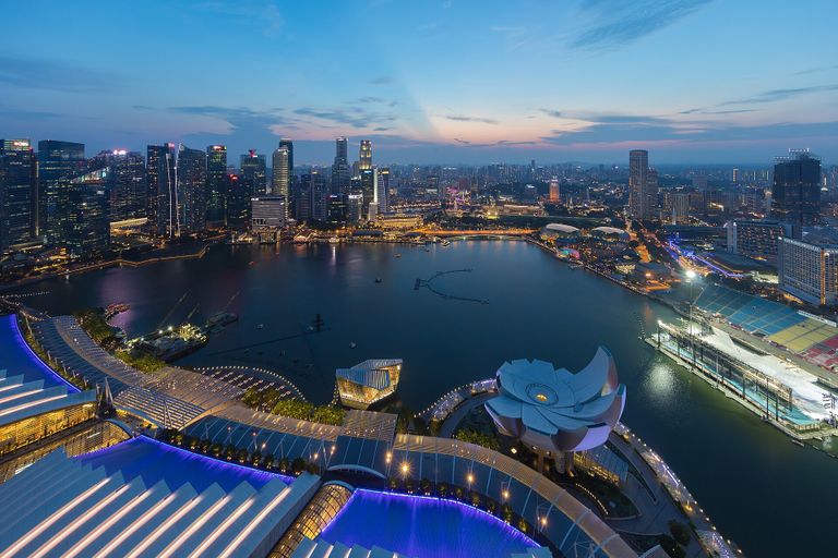Singapore: Marina Bay and the city centre at dusk