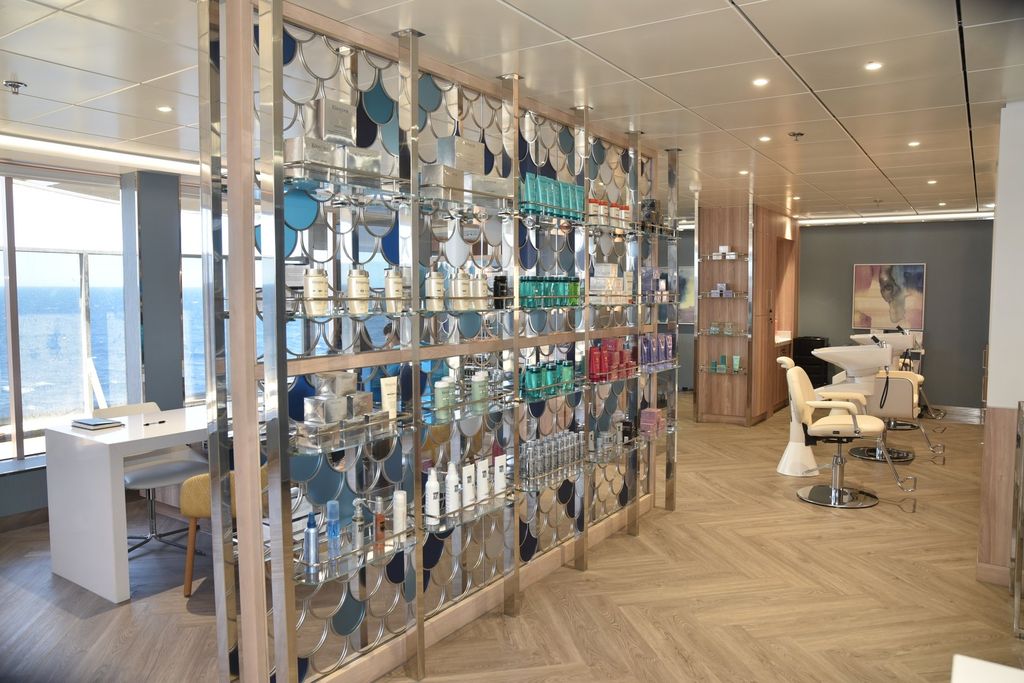 Carnival Legend: Cloud 9 Spa
