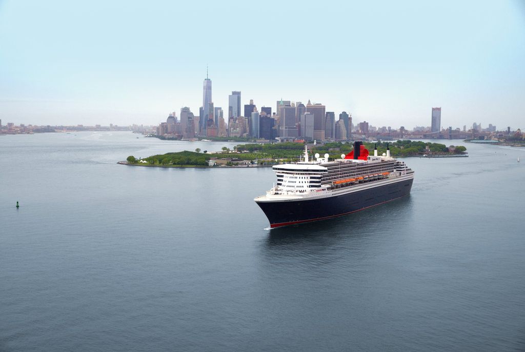 Queen Mary 2: El Queen Mary 2 en Nueva York (2023)