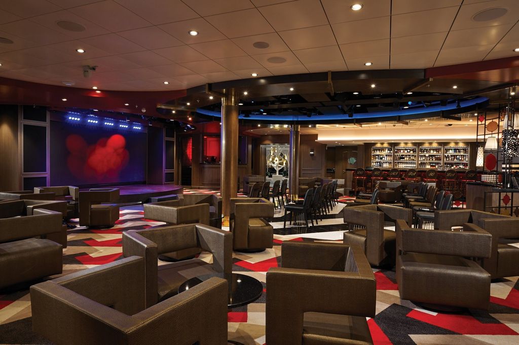 Norwegian Bliss: Social Comedy Club