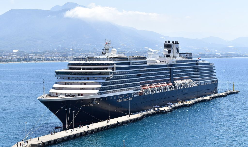 Oosterdam: Oosterdam in the port of Alanya, Turkey (2024)