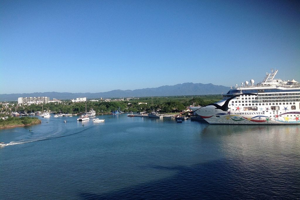 Puerto Vallarta: Puerto Vallarta visto desde un crucero