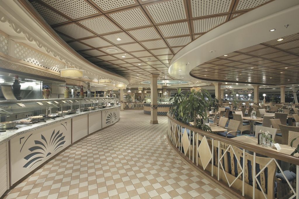 Explorer of the Seas: Windjammer Café