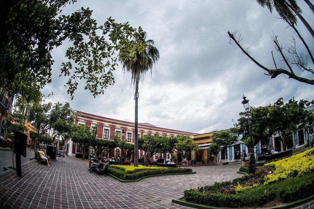 Mazatlán: La Plazuela Machado
