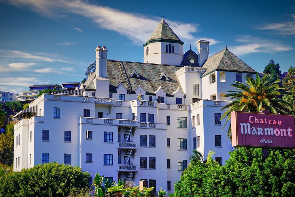 Sunset Boulevard: El Chateau Marmont